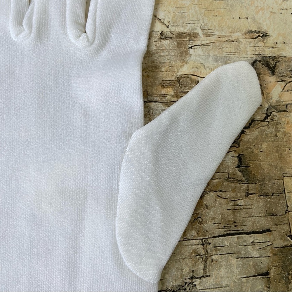 Women’s Vintage Gloves White Vintage Gloves - Picture 9 of 15